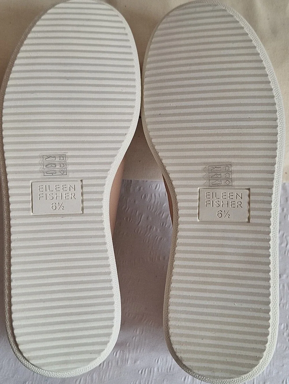 NWT Eileen Fisher Women’s Leather Slip-On Sneakers in Blush